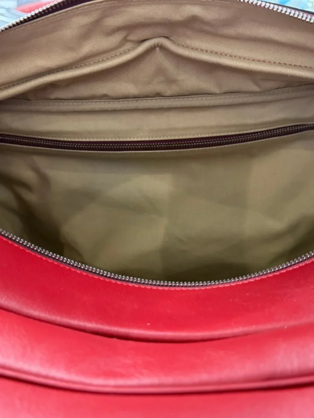 Connolly USED Red Sports Grip Bag with Badges